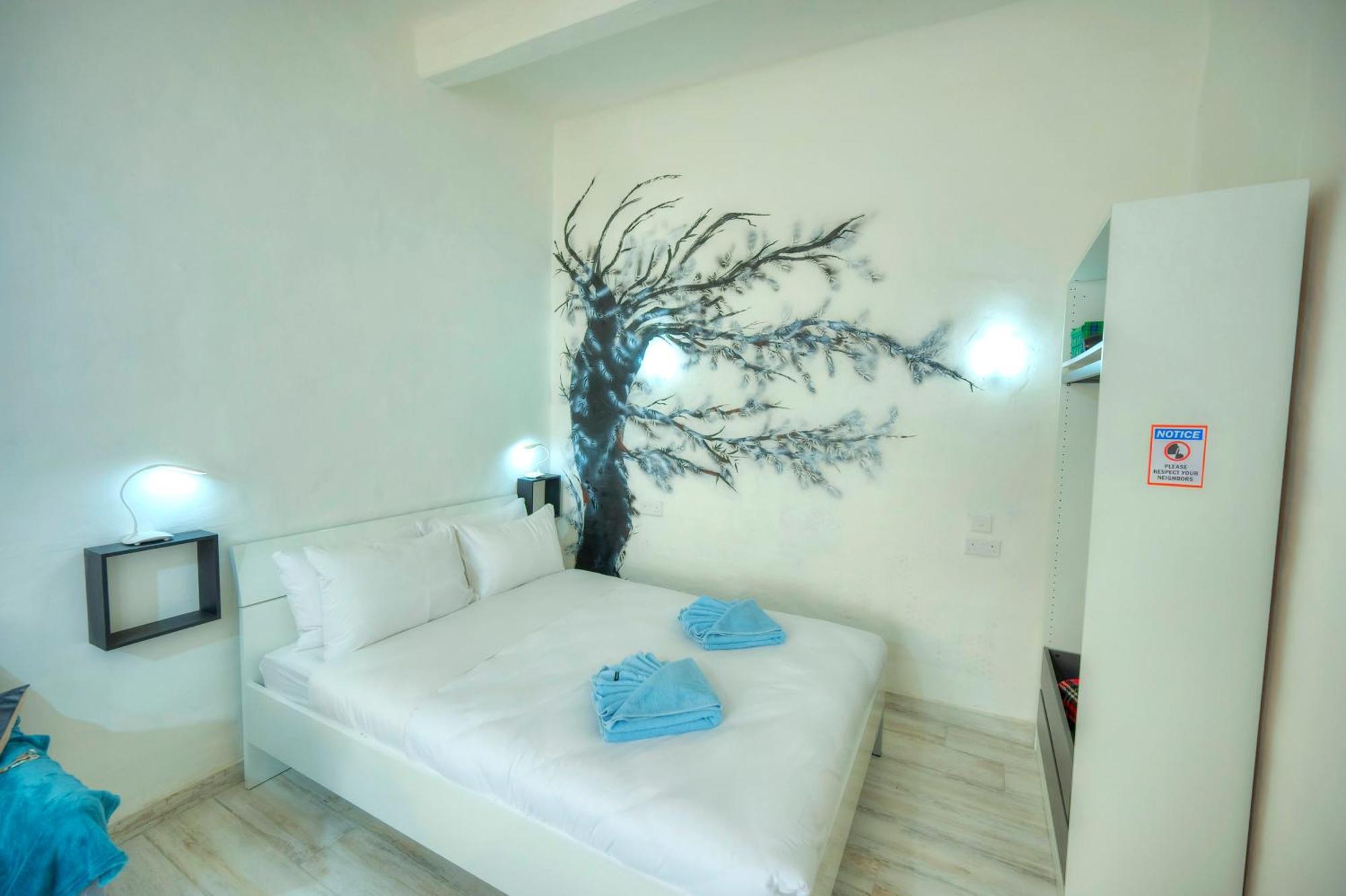 Charming 3 Storey Apartment In Valletta Centre, Ngri1-1 Exterior photo