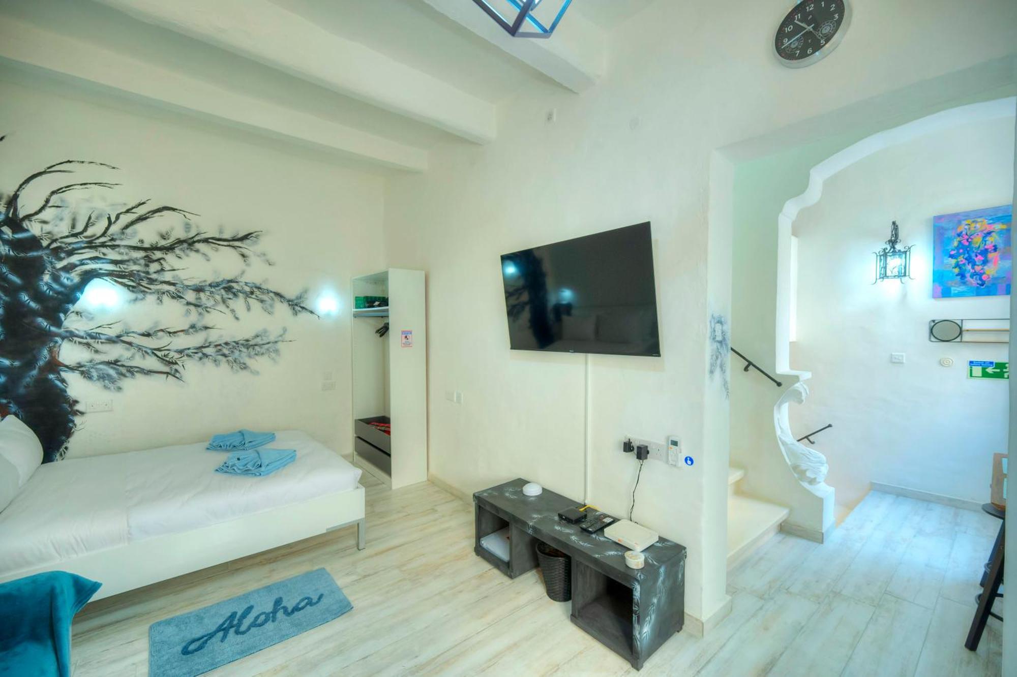 Charming 3 Storey Apartment In Valletta Centre, Ngri1-1 Exterior photo