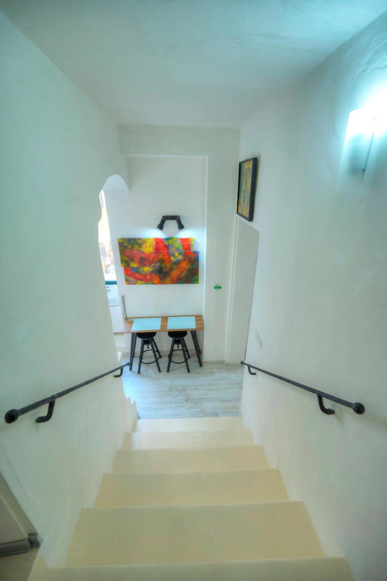 Charming 3 Storey Apartment In Valletta Centre, Ngri1-1 Exterior photo