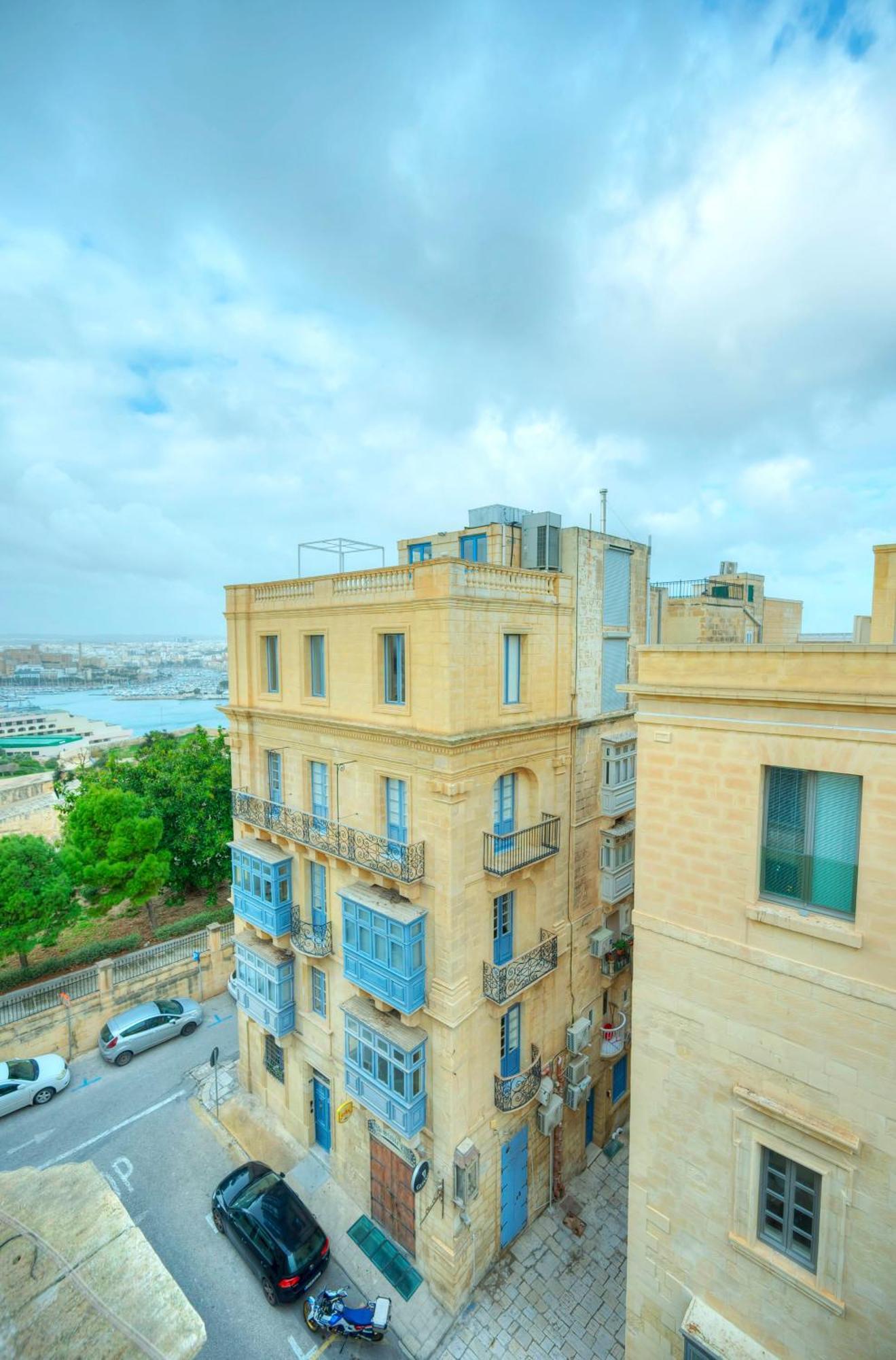 Charming 3 Storey Apartment In Valletta Centre, Ngri1-1 Exterior photo